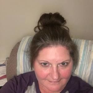 Meet your Posher, Sylvia